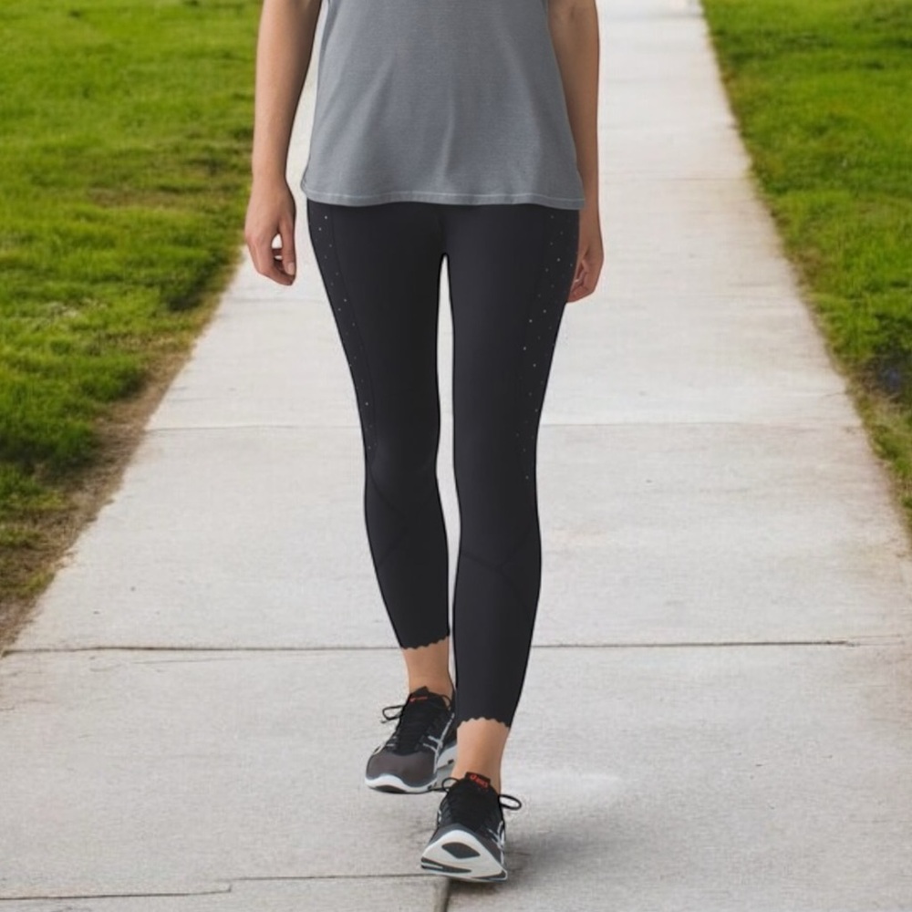 Lululemon Tight Stuff Tight Reflective in Black / Night Fall Black Tricolor Sz 4 - Picture 2 of 14